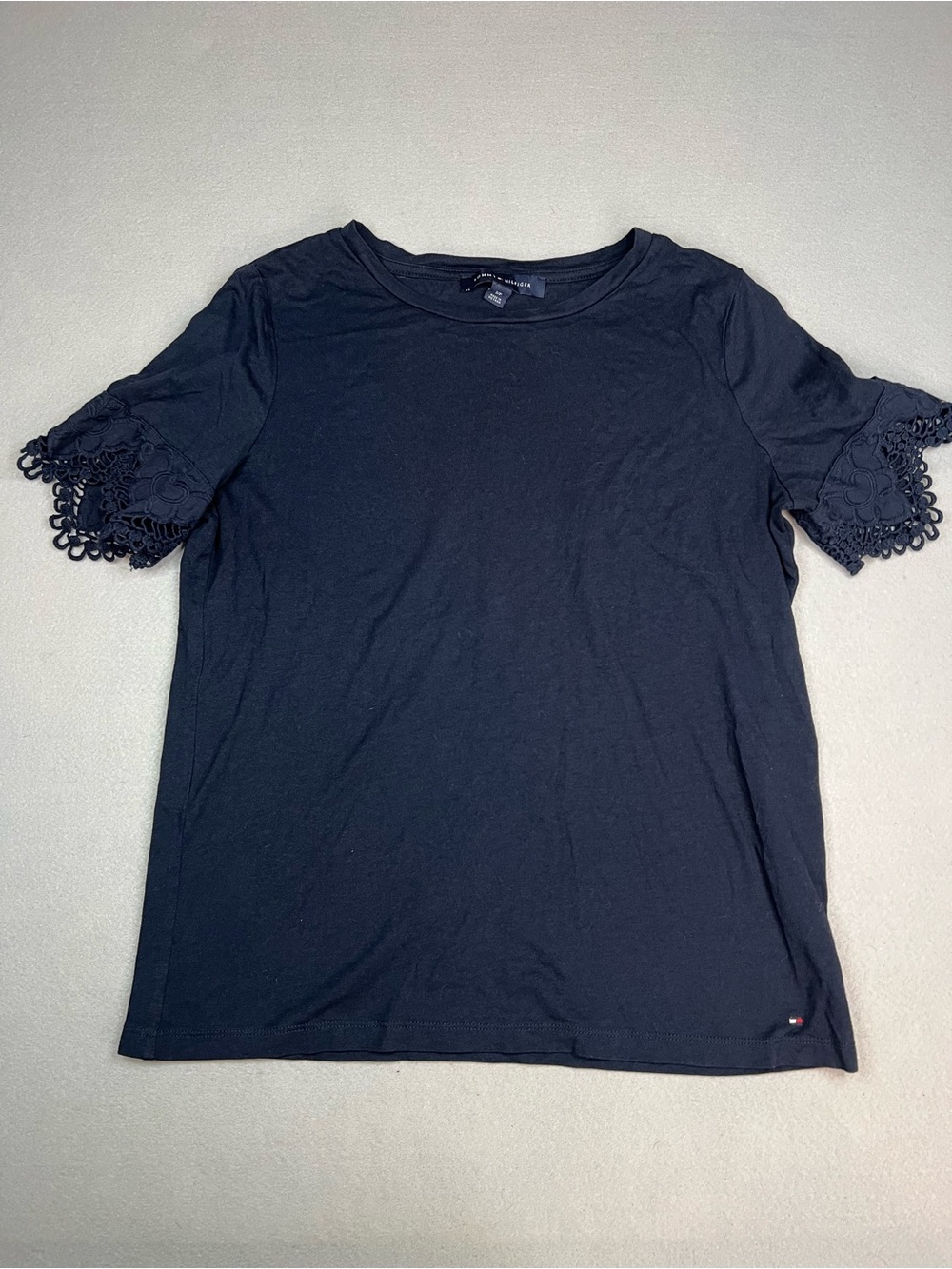 Tommy Hilfiger lace sleeve navy t shirt size small